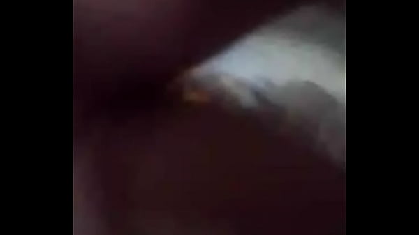 Play MP4 - Flor mostrando tetotas