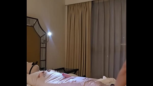 Nonton Asian Mistress Tormenting Bound Slave thumbnail