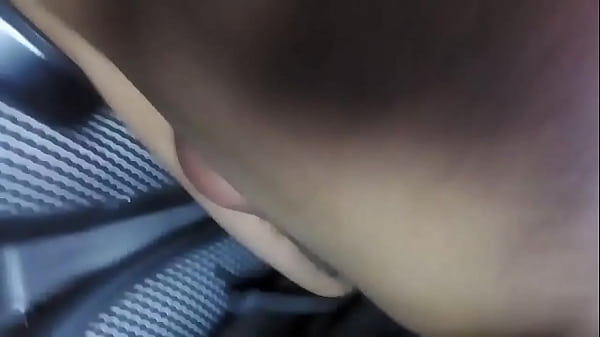 Play MP4 - Cogiendo en el coche&period;