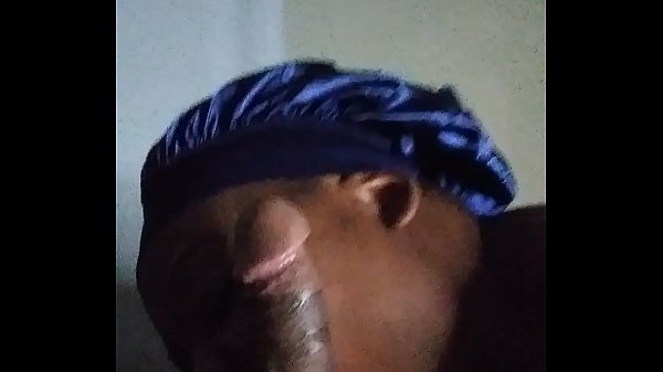 Play MP4 - Ebony Bonnet wakes husband up by sucking his Dick