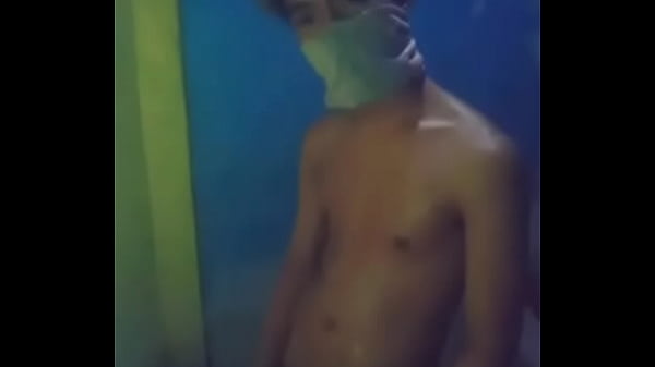 Play MP4 - I cum on the bathroom