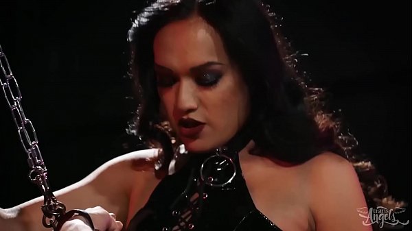 Jessica Fox_Mason Lear The TransAngels Motorcycle Club Part_2 Transangels