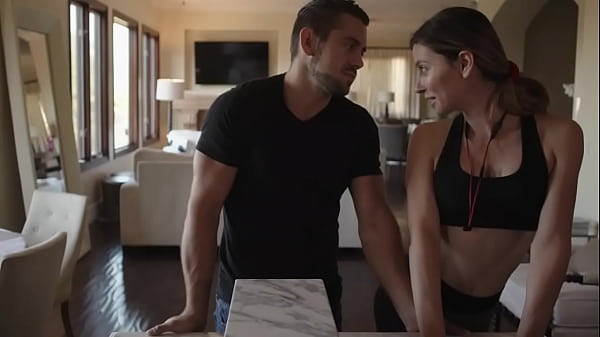 Esta chica me pide el culo para foll&aacute;rmela 