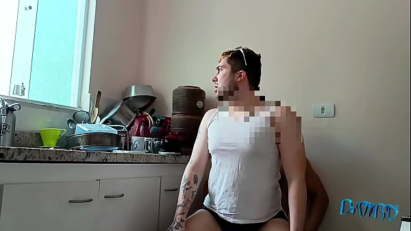 Um Copo De &aacute;gua E Um Cuzinho N&atilde;o Se Recusa A Ningu&eacute;m thumbnail