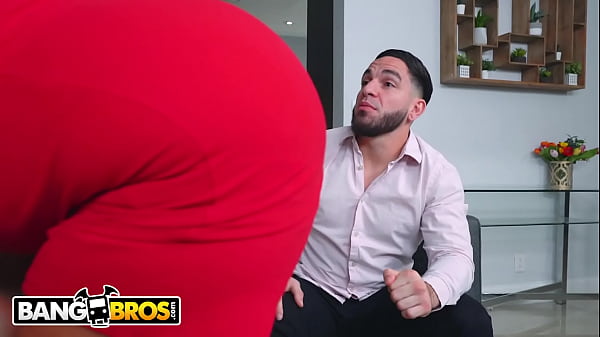 BANGBROS - Peter Green Seduced By Camila Cruz's Curvy Stepmom Carmela Clutch 