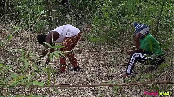 Ebony fuck_Queen turns morning exercise with her village trainer into bush_banging_Making_him cum_multiple_times