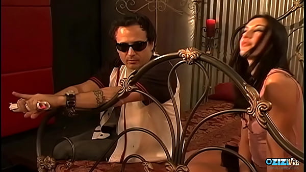 Play MP4 - Curvy brunette milf enjoys her double penetration and double facial by two handsome blonde guys