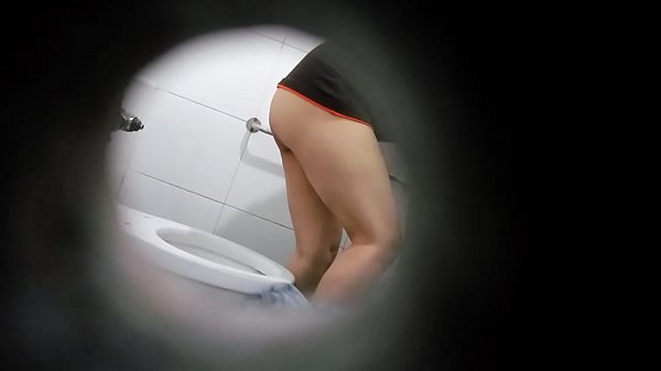 Quay len toilet BigC 