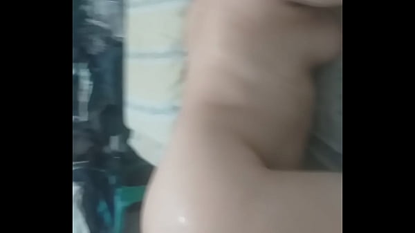 Mi Primo Me Usa Como El Quiere Cada Vez Que Estamos Solos En Casa thumbnail