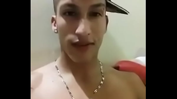 Play MP4 - Funkeiro sarado gostoso gozando