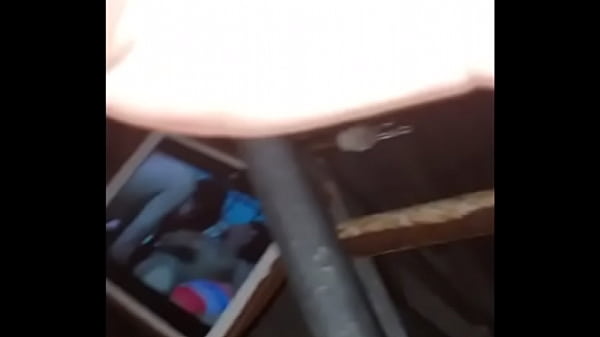 Quay tay ngo&agrave;i trời 