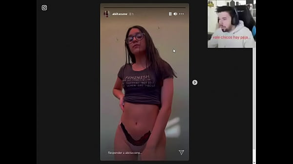 La Abi Tassone Firmandose Que Culo!! thumbnail