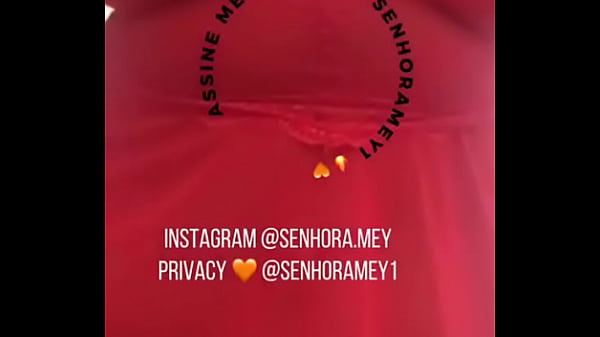 Nonton Um Stripper Bem Sensual Para Meus Admiradores De Senhora Mey thumbnail