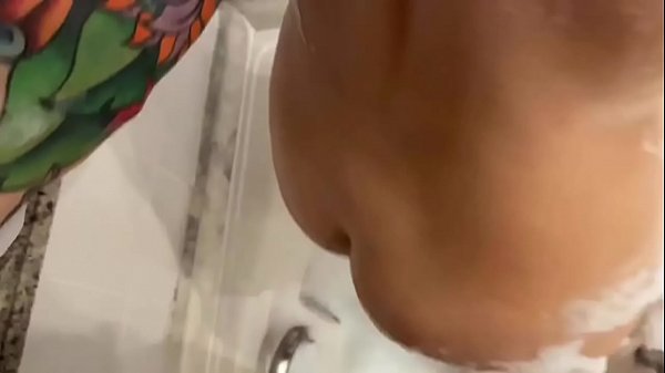 Banho na banheira acaba em sexo louco Bruno_h0t