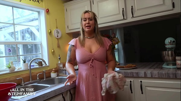 Play MP4 - Step-sons Swap MILFS to get focused for school