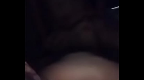 Mau&aacute_, rebolando gostoso