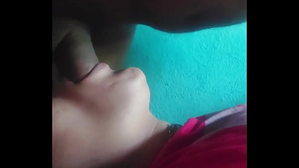 Uff no logre meter su enorme polla en mi garganta sale mal sexo oral 