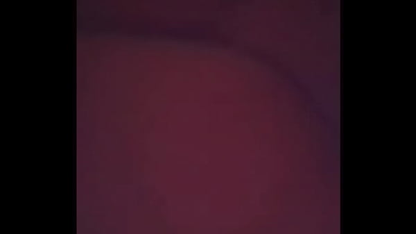 L gets load on her stomach 