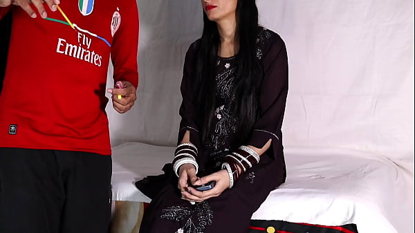 मुस्कान भाभी की चुदाई फैमिली डॉक्टर ने की पूरी वीडियो हिंदी ऑडियो के साथ thumbnail