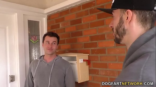 Ivory Logan Fucks Big White Cock 