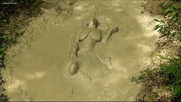 Annabelle Pync And Her Mud Dress thumbnail