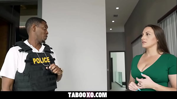 Nonton Cheating Wife Have Sex With Detective In Her Bedroom thumbnail