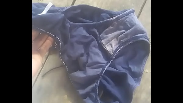 Nonton Desi Pdosiaunty Bra Panty Sniffing Video thumbnail