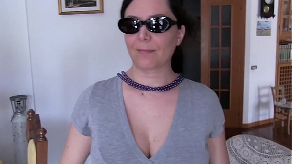 Play MP4 - italianhotscout - clip originale - milf italiana vacca spompina con vero piacere