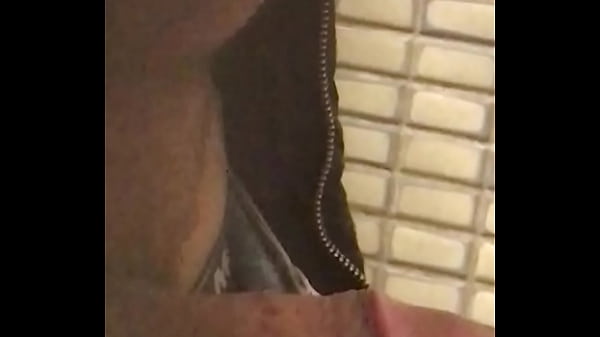 Hétero mostraa rola_gostosa_pelo celular