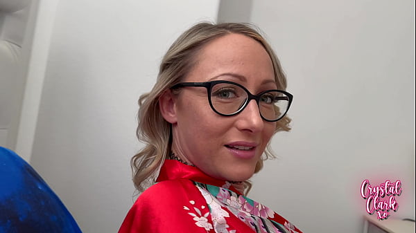 Play MP4 - Stepmom Misses Her Flight Home