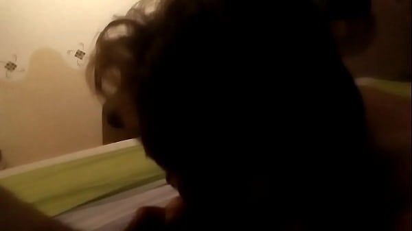 Play MP4 - Madura chupando pito