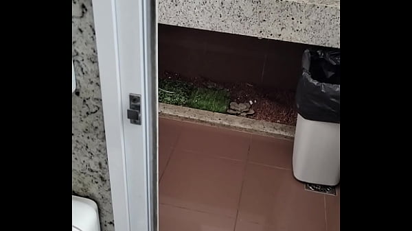 Banheiro p&uacute;blico 