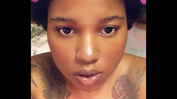 Nonton Come Check Out My Snaps thumbnail