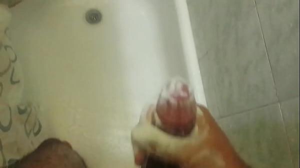 Play MP4 - paja en el ba&ntilde;o con jabon