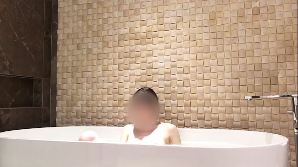 Bath time at luxury hotel 