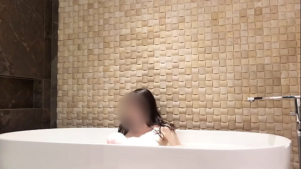 Bath time at luxury hotel 