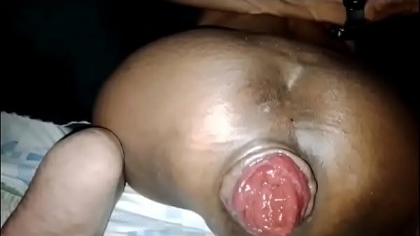 A Maga safada toda arrombada 