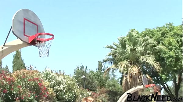 Play MP4 - Intense Real Amateur Homemade Sex Video With A Basketball Player