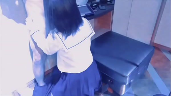 Play MP4 - 【素人】カラ&bigcirc;ケ屋さんでドキドキしながらSEXするカップル。