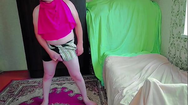 Play MP4 - Lovely shemale laying on floor in soft sunlight