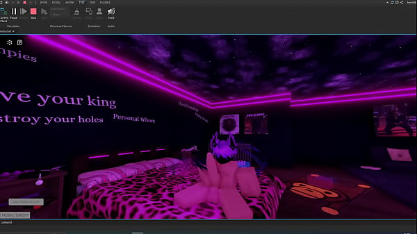 Hey uhh looking for someone here is my discord its m1ke 