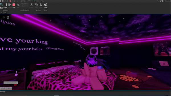 Hey uhh looking for someone here is my discord its m1ke 