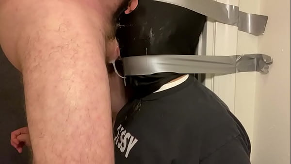 Immobilized faggot getting throat fucked_by straight alpha