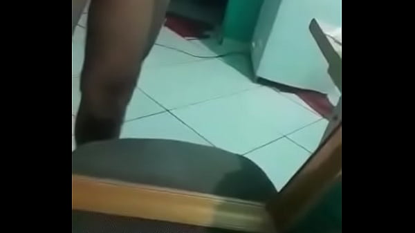 Play MP4 - Tioz&atilde;o gozando