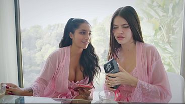 Nonton Her Best Friend Called Six Men To Fuck All Her Holes Nonstop thumbnail