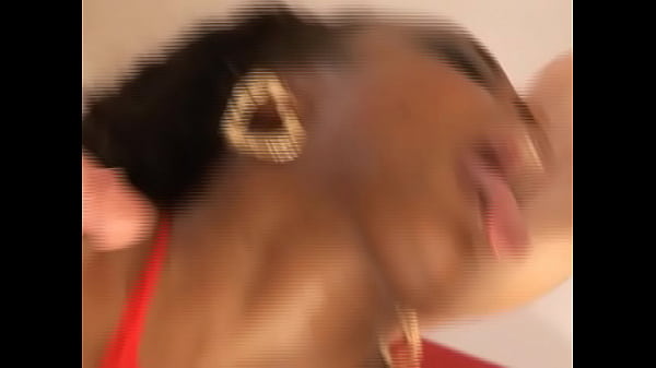 Play MP4 - Ebony chick gets two white cocks dp