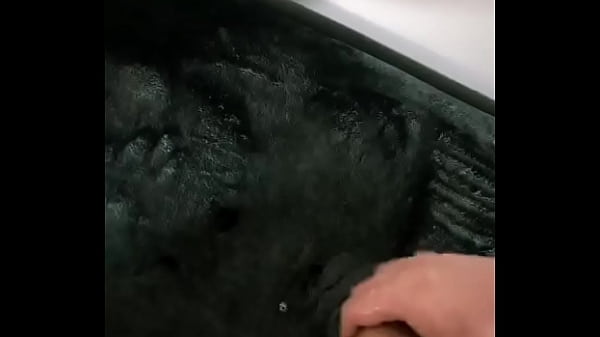 Busco a alguien que me la mame con su salivita roca