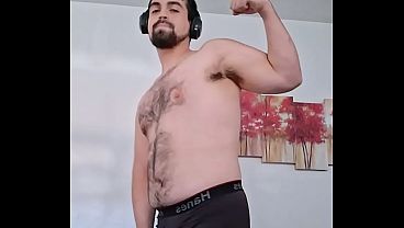 Hairy Otter Shows Off in Amateur Solo Scene