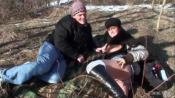 Horny Couple Fuck Outside In The Winter thumbnail