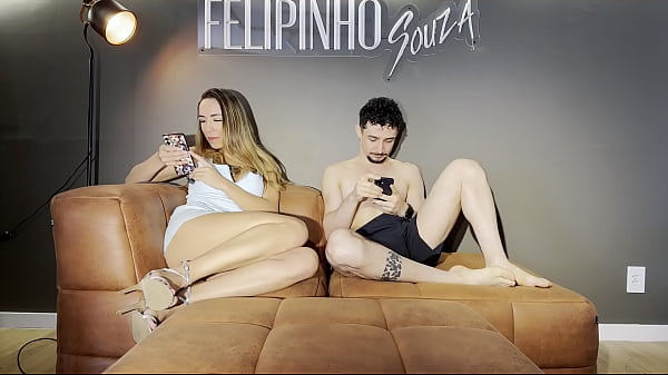 Nonton N&atilde;o Aguentei E Gozei Gostoso O Meu Primo Antes Da Minha Tia Chegar thumbnail